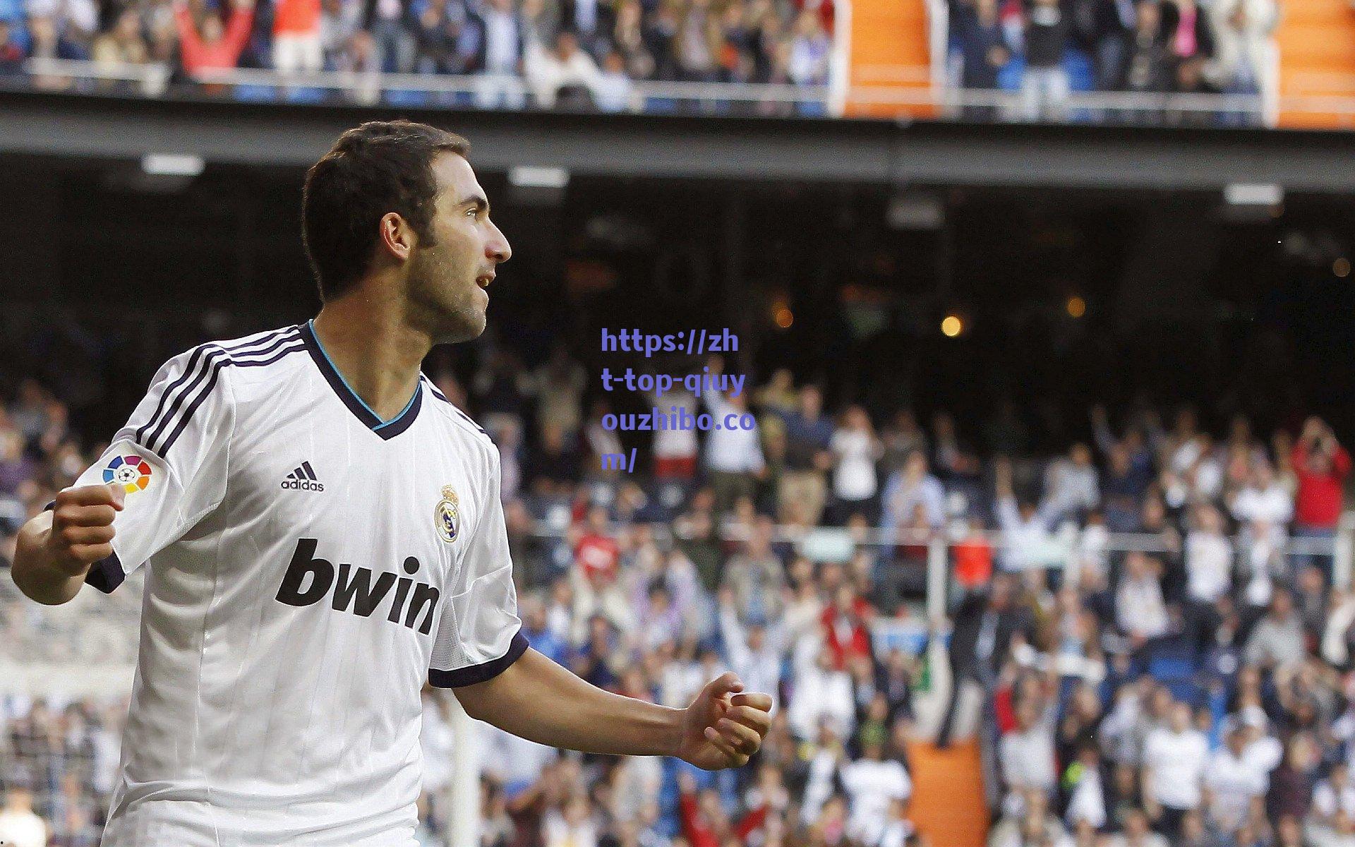 球友直播在线观看：梅西的伪九号实验，巴黎战术变革的喜与忧